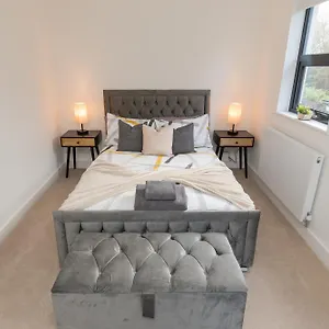 The Broad Oaks Solihull
